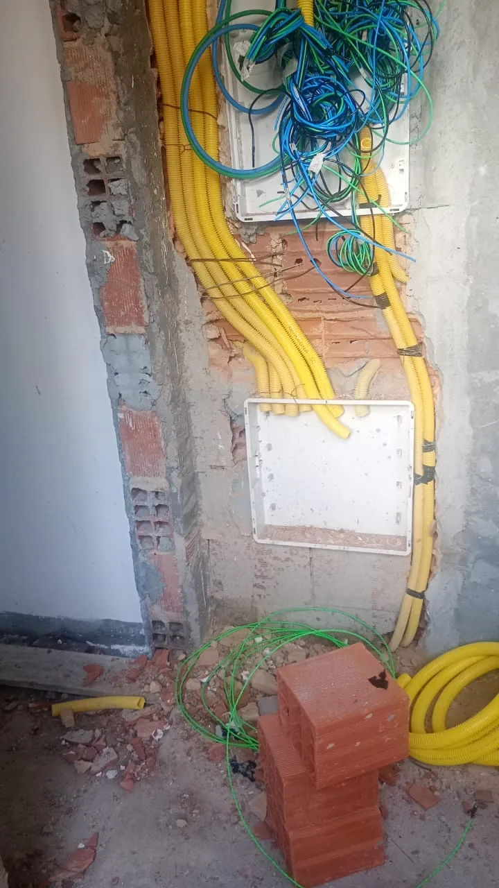 Infraestrutura elétrica conforme normas técnicas